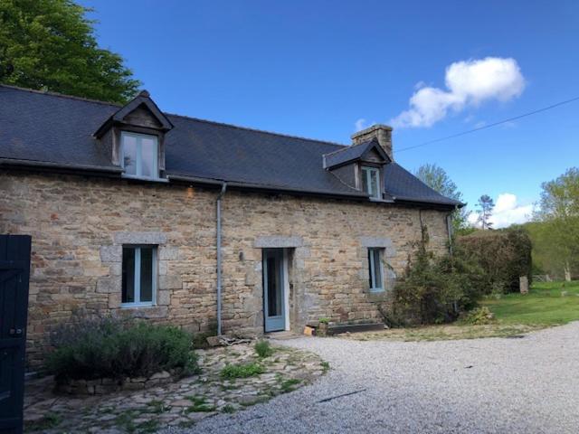 Merveilleux Cottage Dans Parc De 7,5 Hectares Saint-Nicolas-du-Pélem Esterno foto